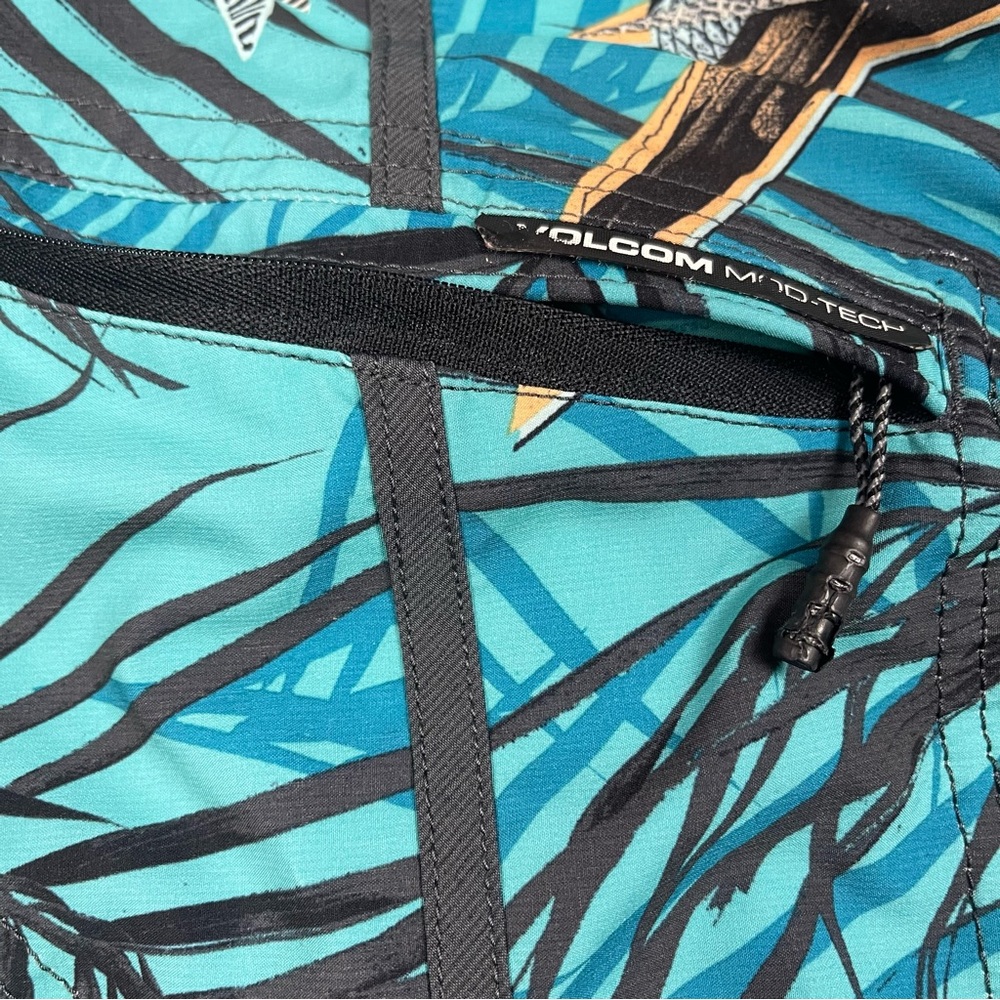 Volcom Mod-Tech Blue Swim Shorts - Picture 7 of 11